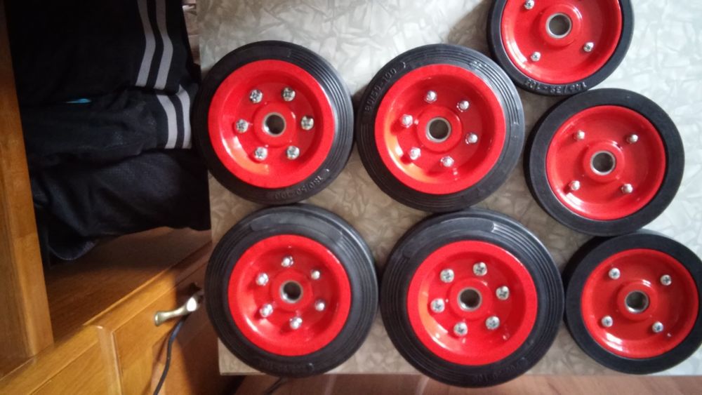 Колеса для тачки з метала