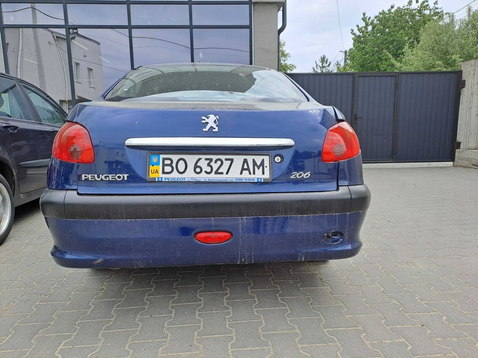 Пежо 206 седан після ДТП
