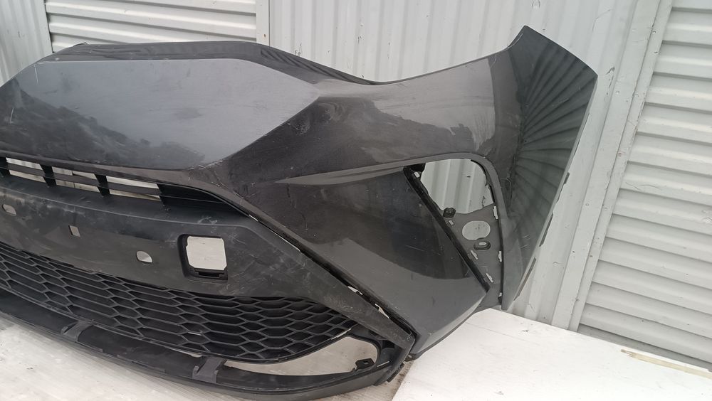 Vendo parachoque de frente Toyota C-HR ano 2017/19