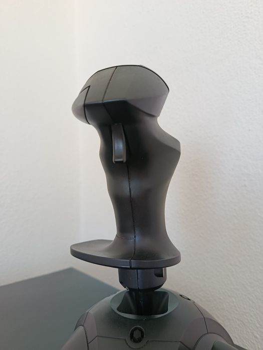 joystick de voo (flight stick) Thrustmaster