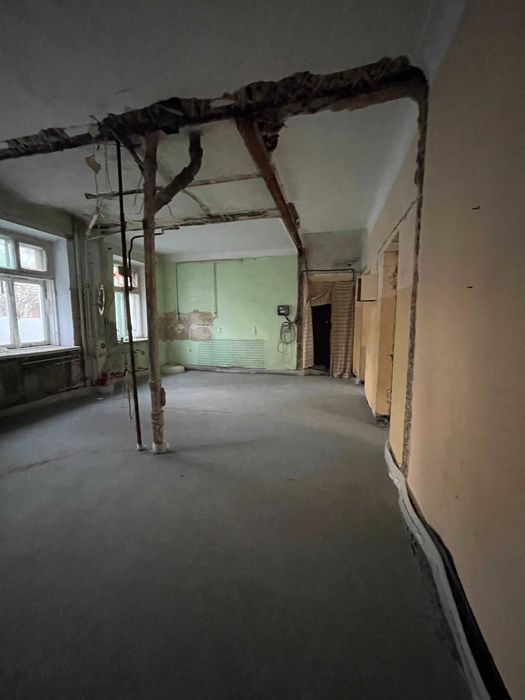 продам нежилое помещение по ул. Панаса Мирного 2\44