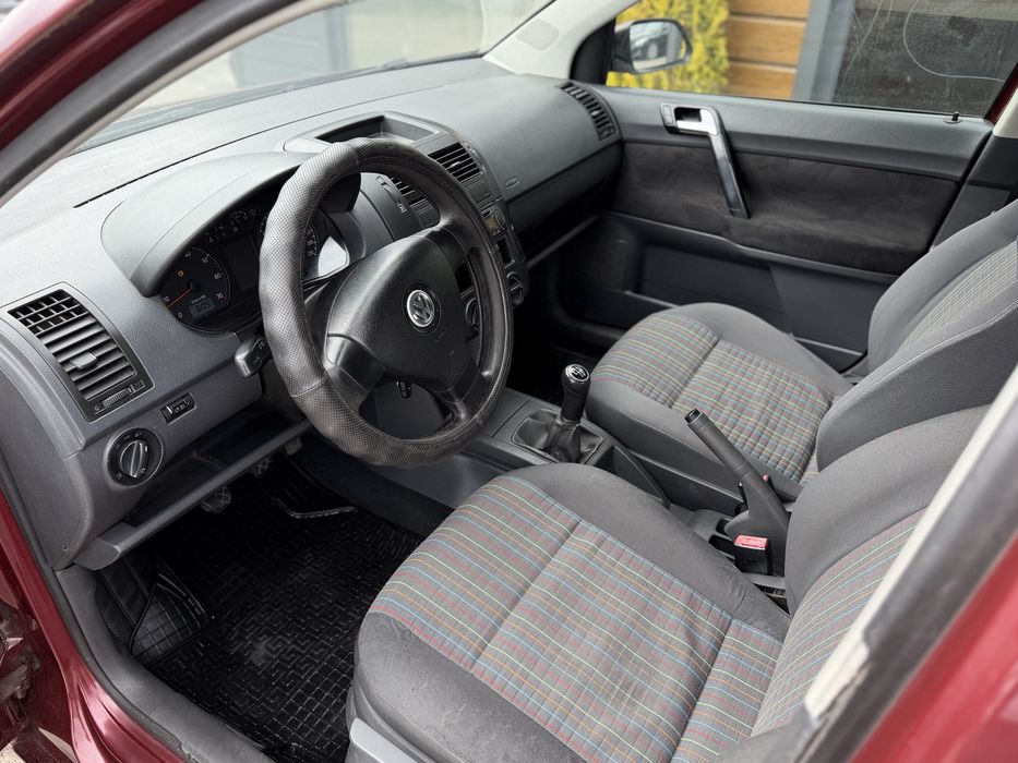 VOLKSWAGEN POLO 2007 року, 1.4 бензин, механіка, передній привід.