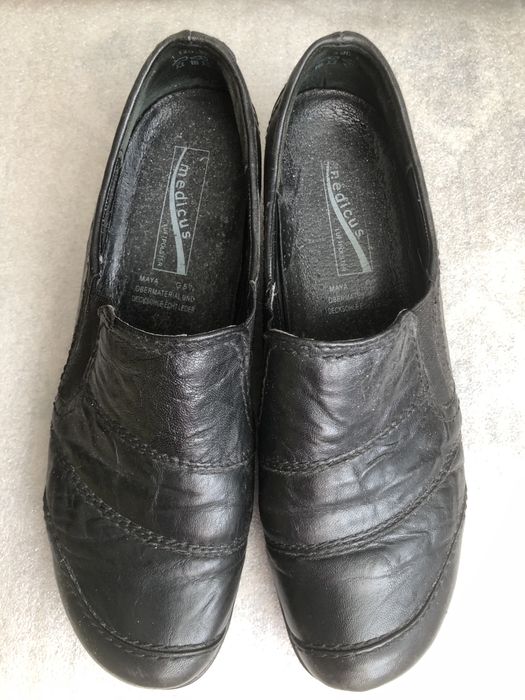 Продам шкіряні туфлі.25 см.