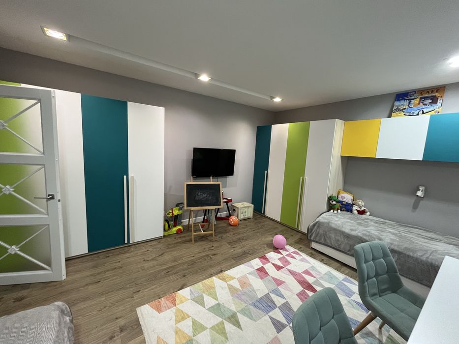 Продам великий гарний будинок центр м. Самар