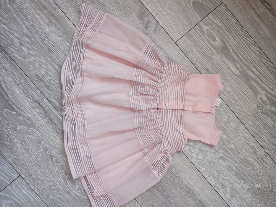 Różowa elegancka sukienka H&M 86