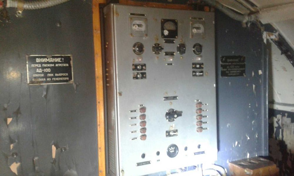 Продам дві 220В дизельелектростанції на 100КВТ+100КВТ