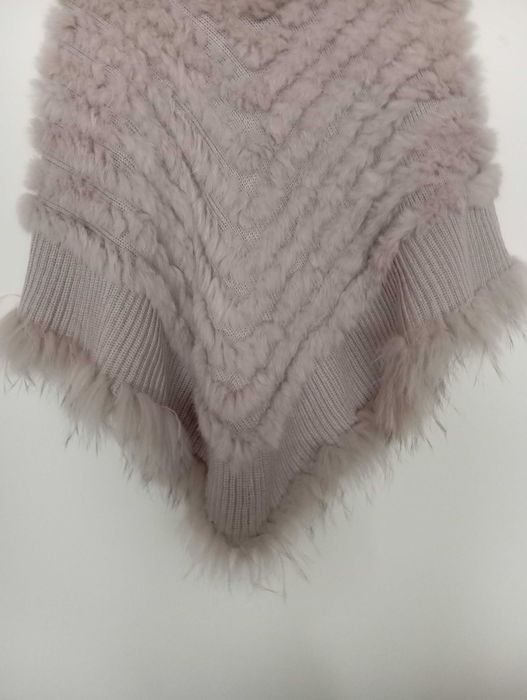 Poncho de pelo de coelho