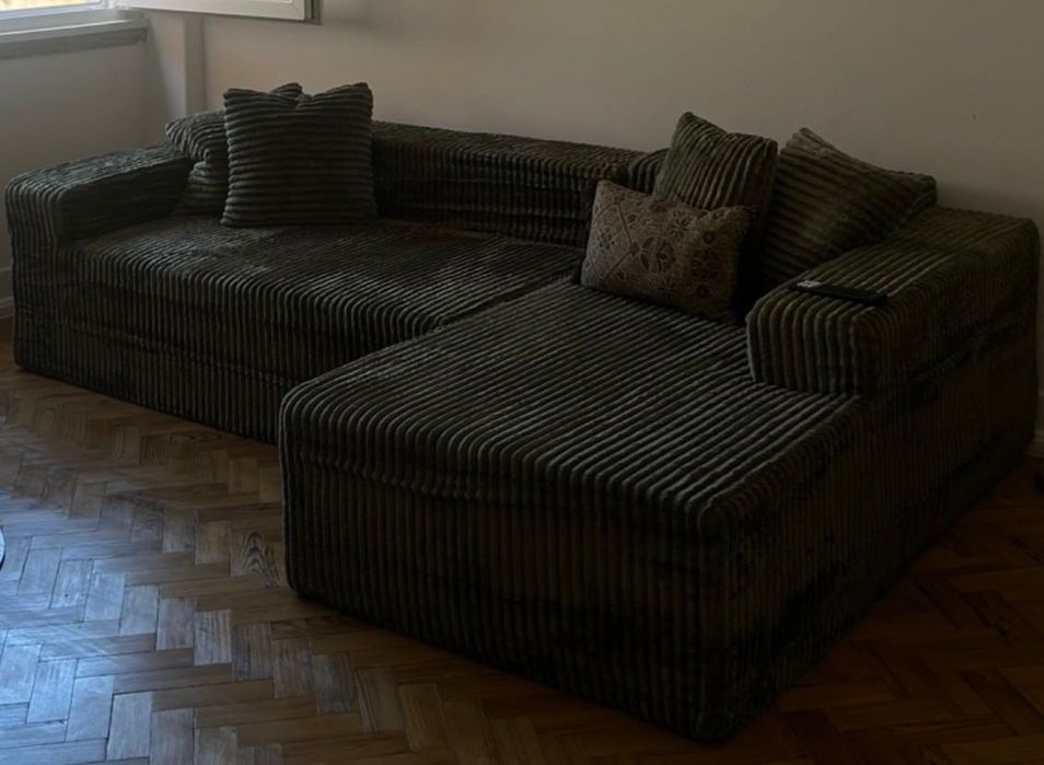 Sofá Modular Verde com Chaise Longue - 1 Mês de Uso