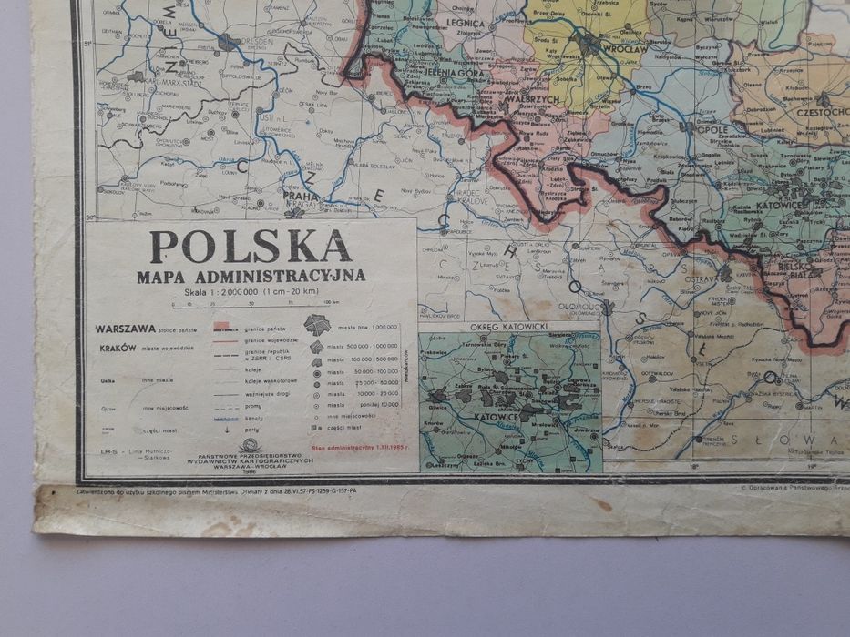 Mapa administracyjna /mapa fizyczna Polska 1986 rok Kielce • OLX.pl
