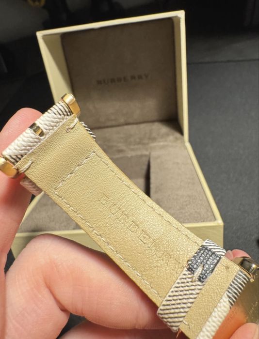 Piękny zegarek Burberry BU9026 swiss made, sapphire crystal