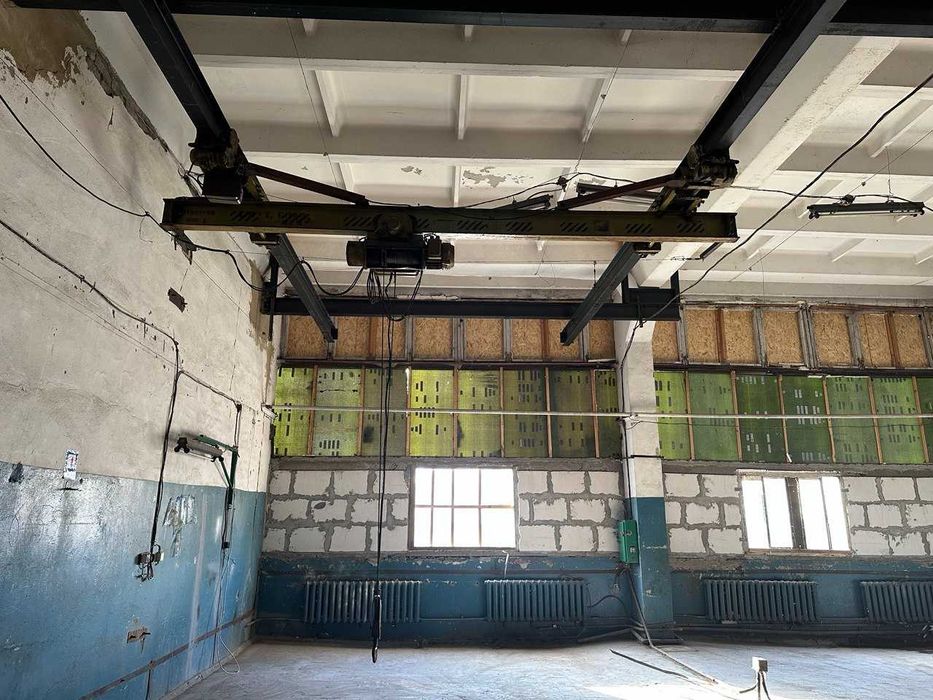 Здається в оренду виробниче приміщення 200 м2