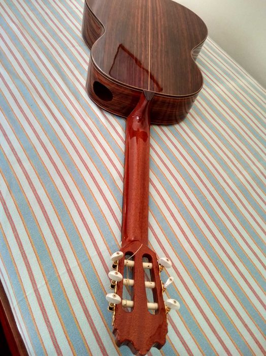 Vendo guitarra clássica Alhambra 4P