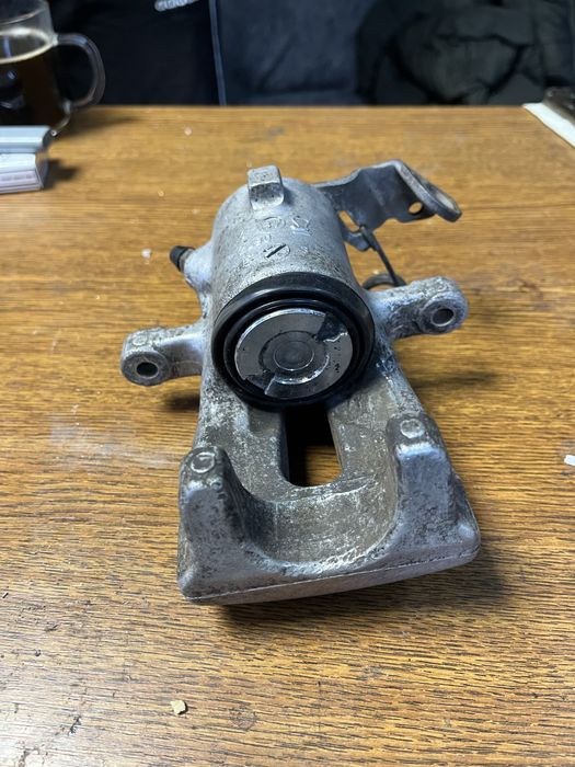 Суппорт зафира б