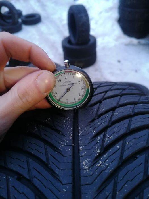 235/60/18 Michelin 2022 rok zimowe