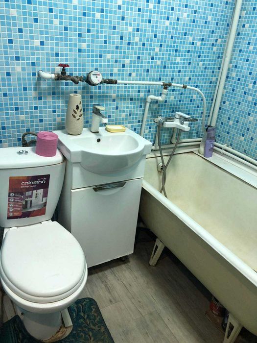 ПРОДАМ 1 комн. квартиру в п. Эсхар, центр,