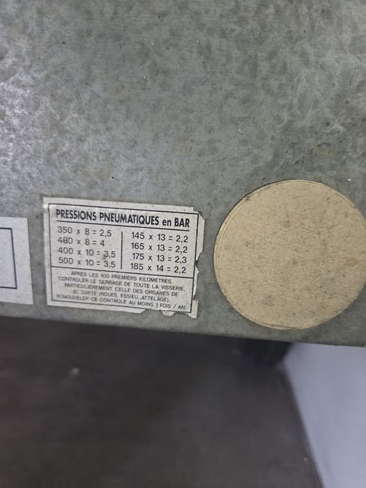 Vendo atrelado para transporte de cães de caça