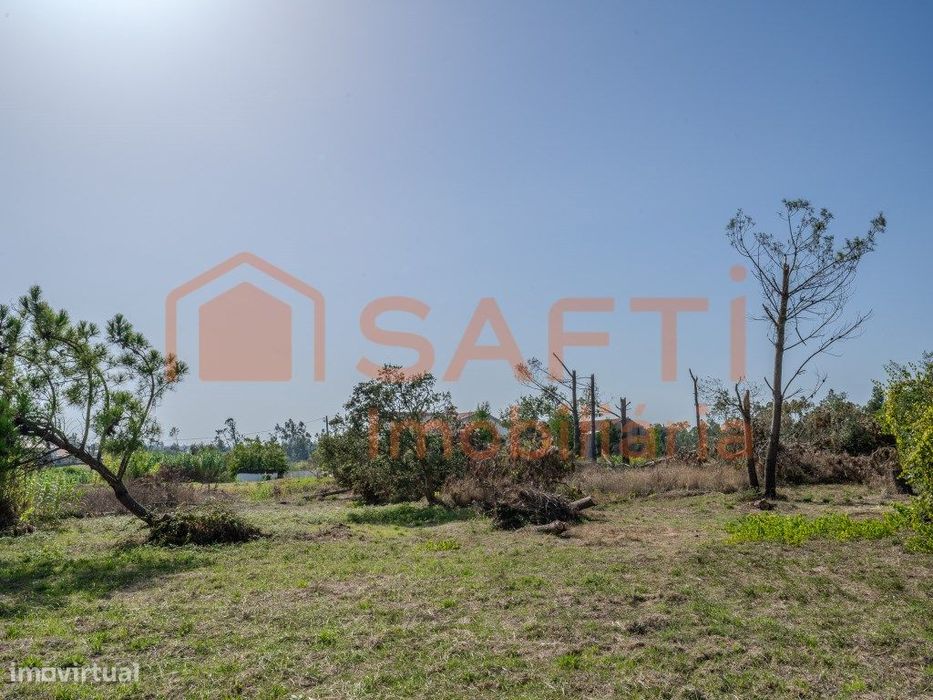Terreno urbanizável com 948m2