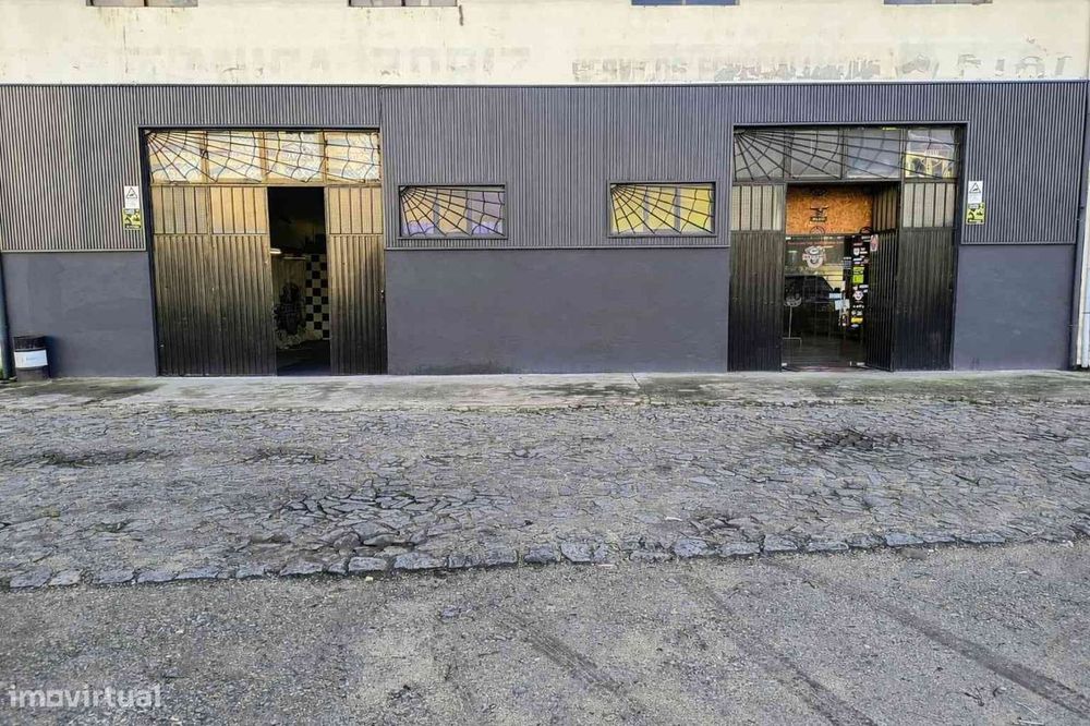 Pavilhão/Lojas/Armazém