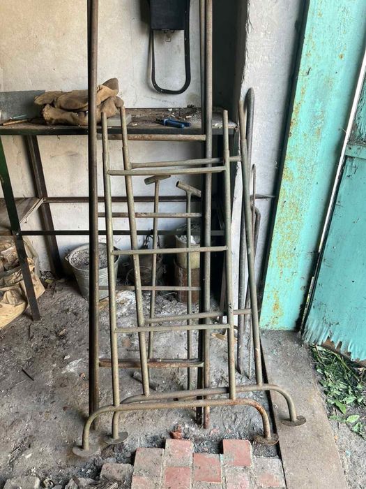 Стремянка раскладная ,