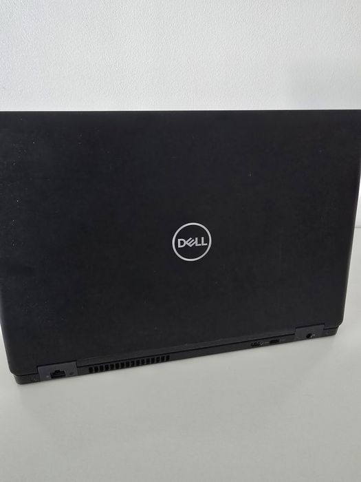 Dell E5590 i5 8th 12gb/480Gb +/- 4 horas de autonomia