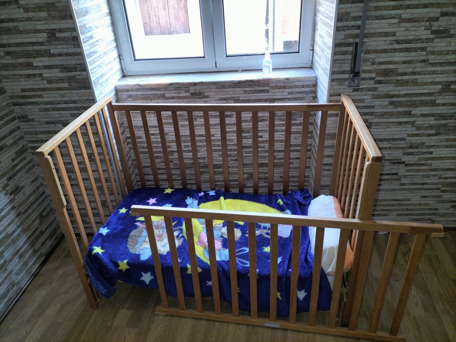 Cama bebe e toda a roupa de cama