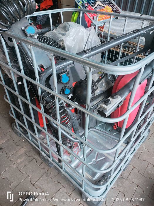 Scania , Ramka do przyłączy na ciągnik siodłowy nowe