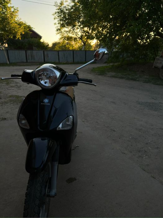 Продам скутер Piaggio Liberty на документах. 2Т!