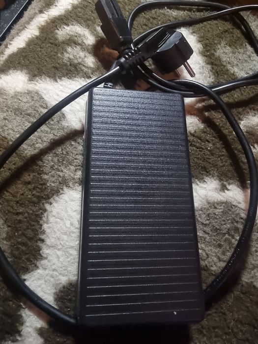 Venda de mota electrica marca Briza cor preta e bateria de lítio. Tudo