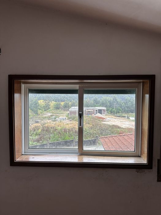 Janelas aluminio lacado branco