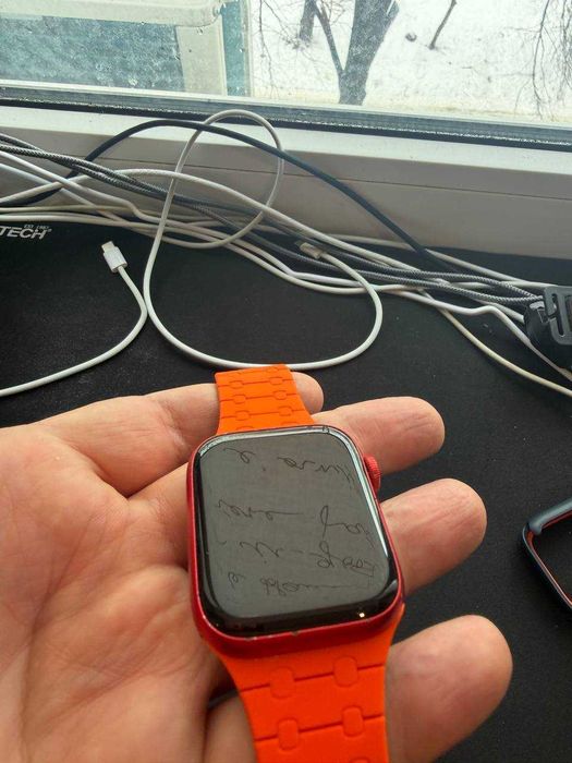 Apple Watch Series 6 44mm (GPS + Cellular) Product Red