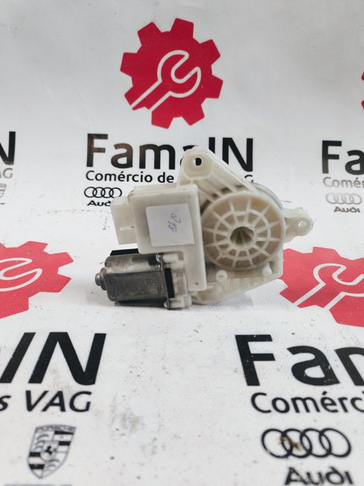Motor Elevador de Vidro Traseiro Esquerdo VW PASSAT B8