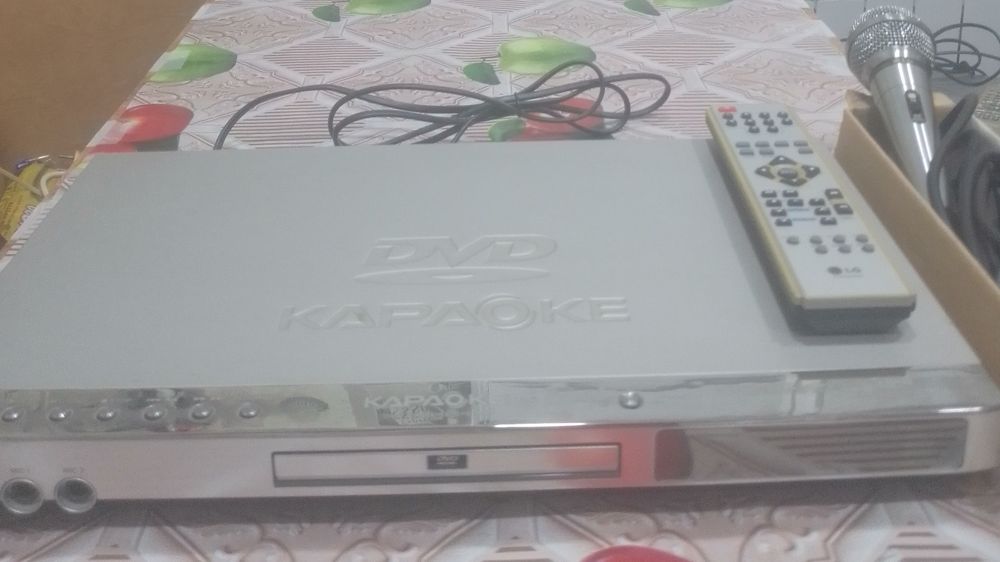 DVD караоке Електроніка/Аудіотехніка