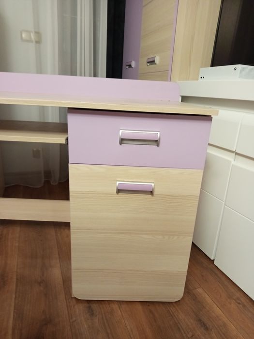 Sprzedam regał młodzieżowy