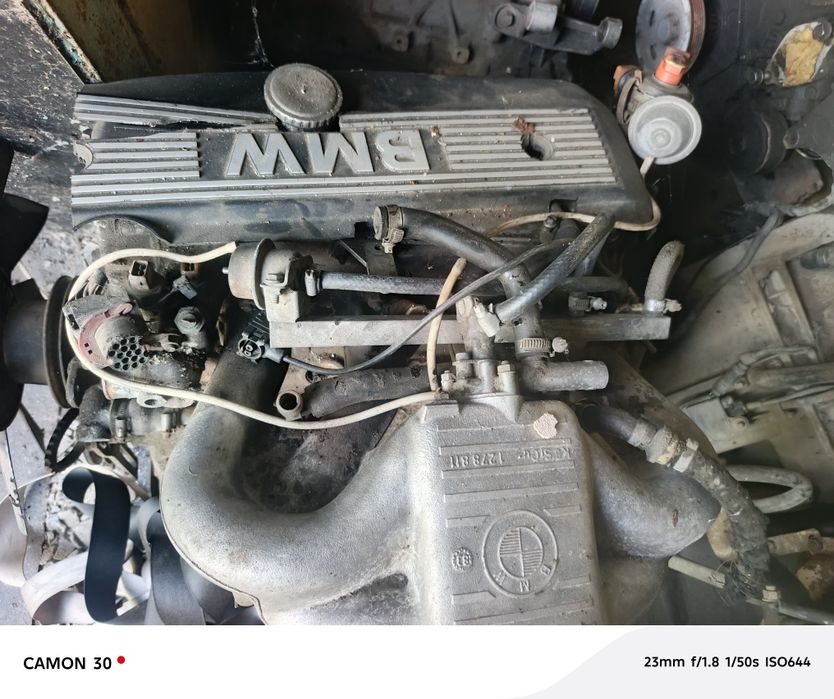 Продам мотор 1.8бмв е 30
