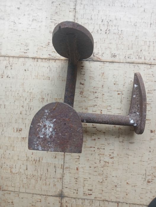 Vendo bigorna de Sapateiro.