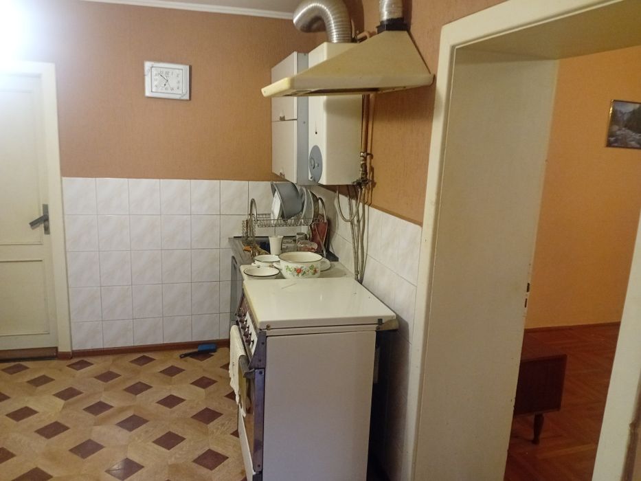 Терміново! Класний дім для проживання двох сімей в Берегові. Торг !!!