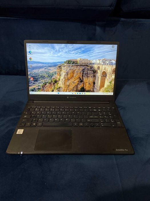 Laptop Dynabook Satellite Pro | 16 GB Ram | 238 GB SSD | Bateria 3,5 H