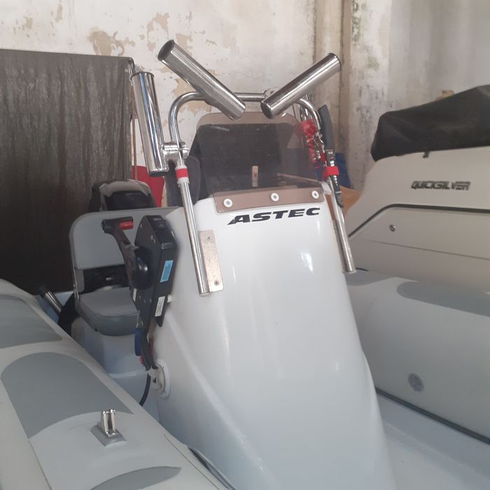 Garagem em alfragide  500m do IKEA com saida direta para a rua