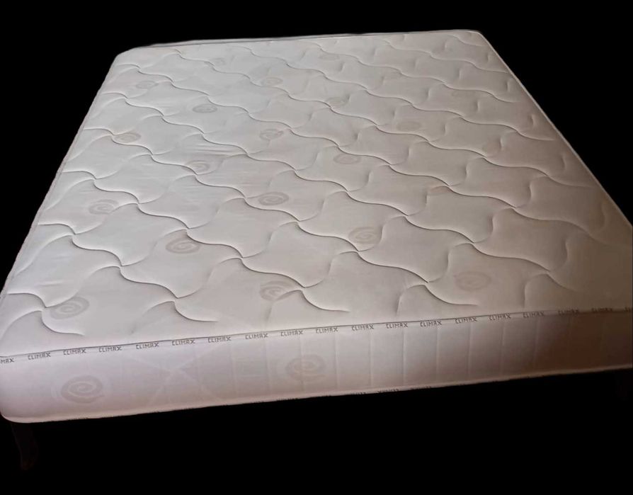 Cama Ferro c/ colchão Climax Ortopédico pés com rodas