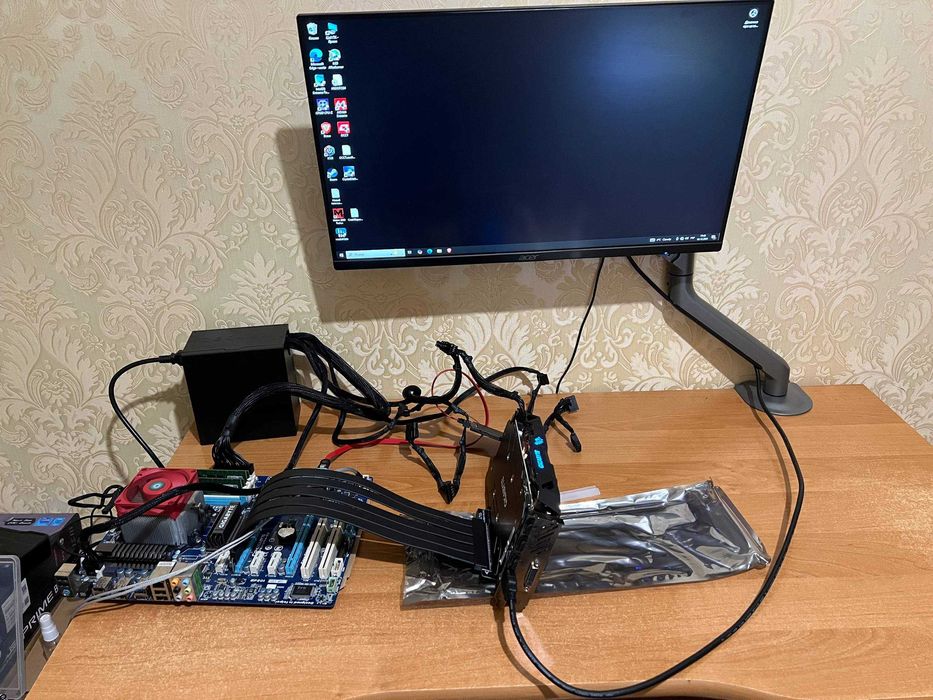 Райзер  CORSAIR Premium PCIe 3.0 x16 Extension Cable 300мм