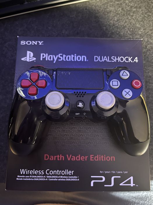 Comando Dual Shock PS4 Edição Darth Vader