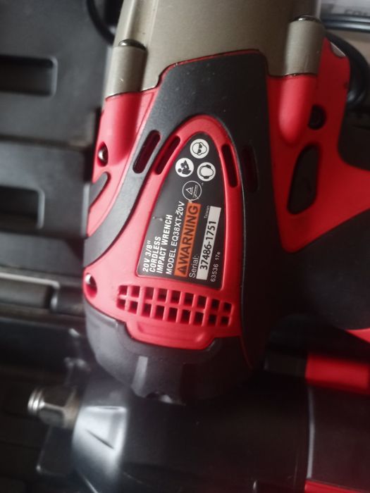 Акумуляторний гайковерт Earthquake XT 20v Impact1/2  EQ38XT 20 3/8