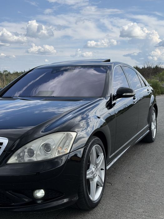 Продам Mercedes Benz  S 500 / W221