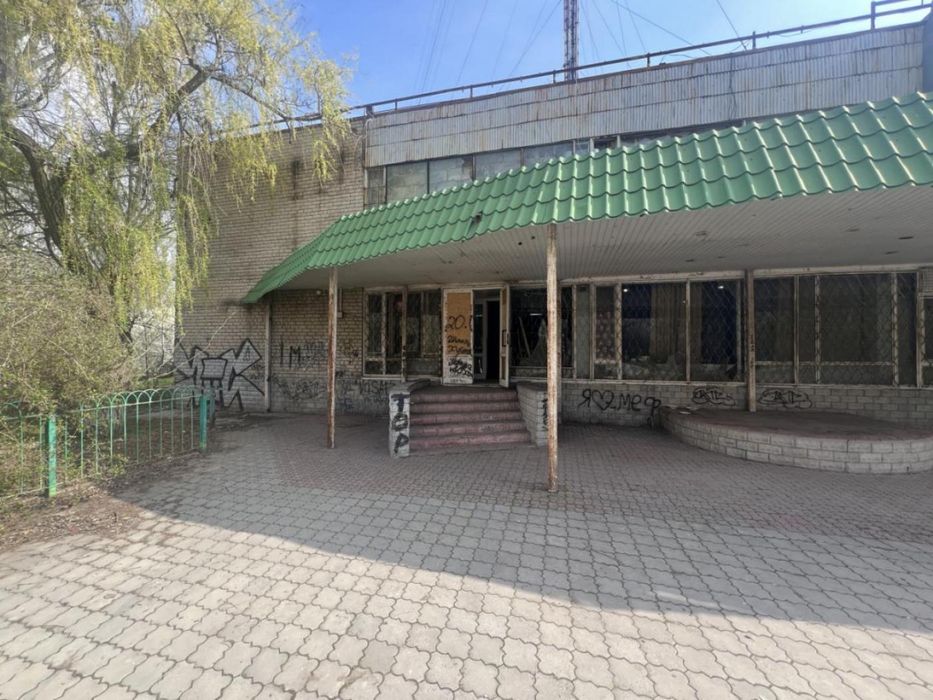 Продаж окремої будівлі під харчове або інше виробництво