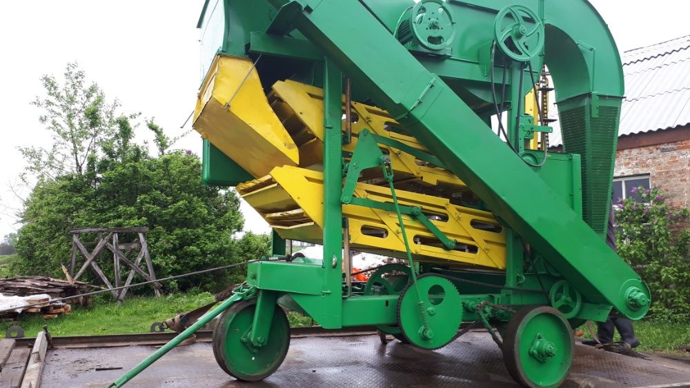 Продам овс-25,зерноочистна машина,очісник вороху,віялка.