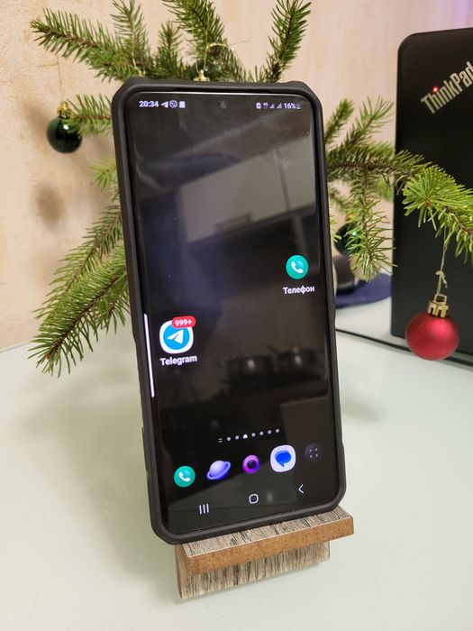 Подставка под телефон