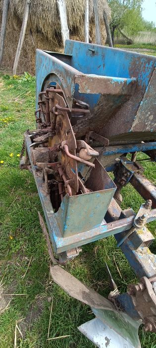 Картоплесаджалка