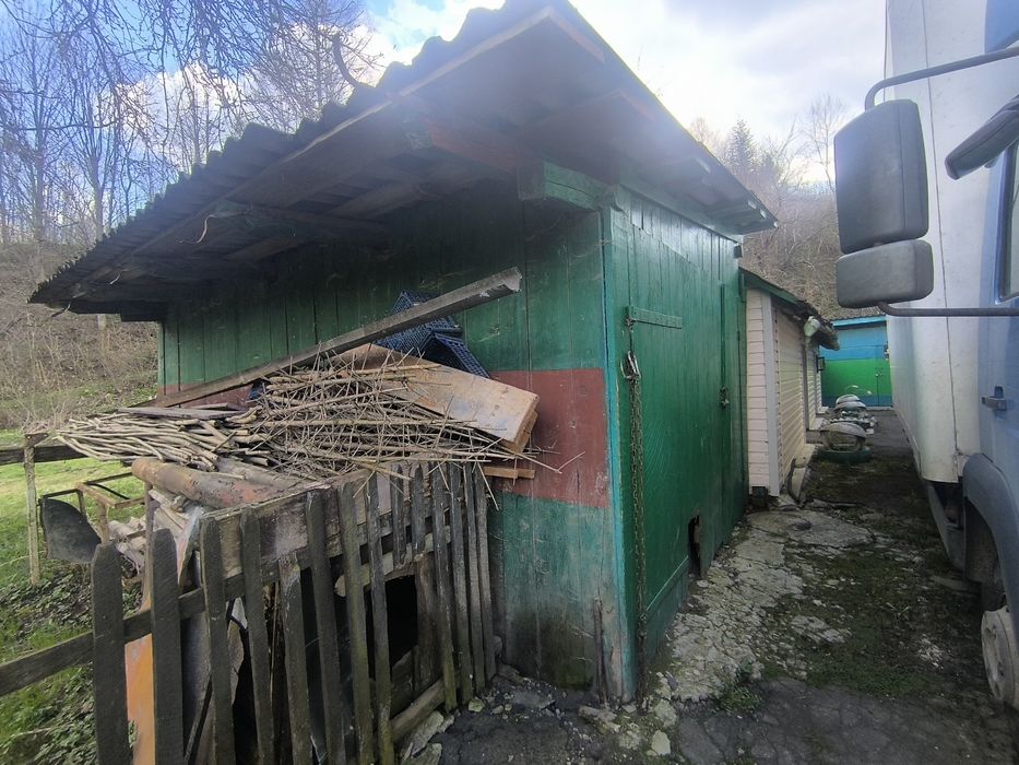 Будинок у селі з ремонтом