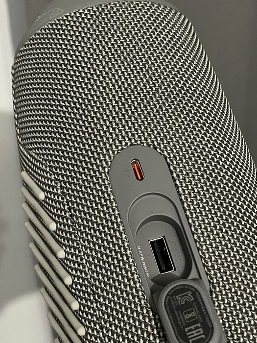 Колонка JBL Charge 5