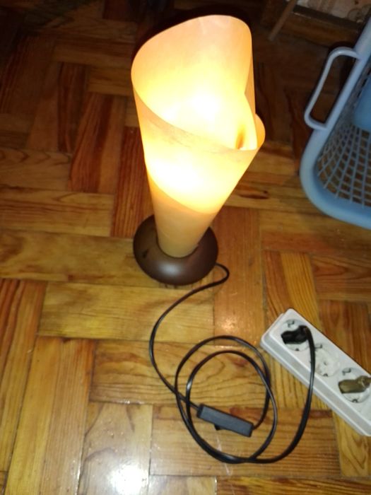 O Intruso! -Candeeiro 94 de Londres -20E -Candeeiro lindo 7E Desde 2E